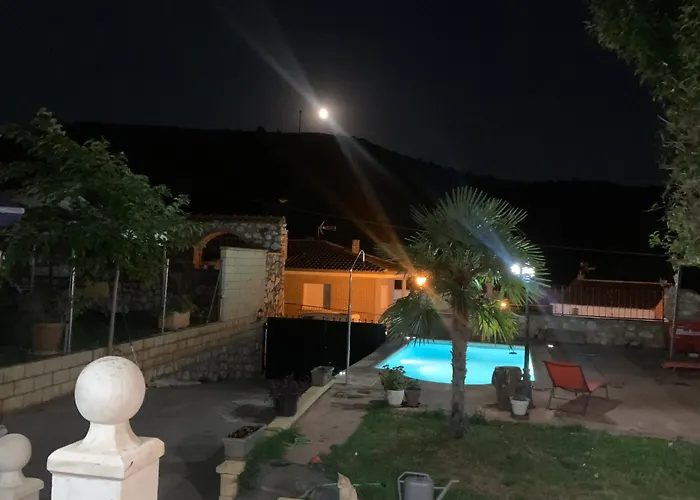 Apartamento Con Piscina